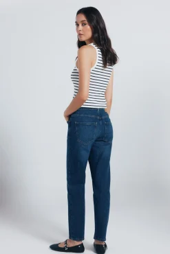Jeans mom