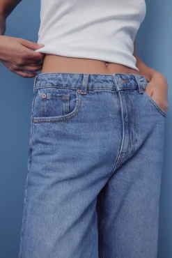 Jeans mom
