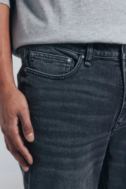 Jeans skinny gris oscuro lavado