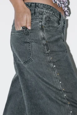 Jeans wide tachas