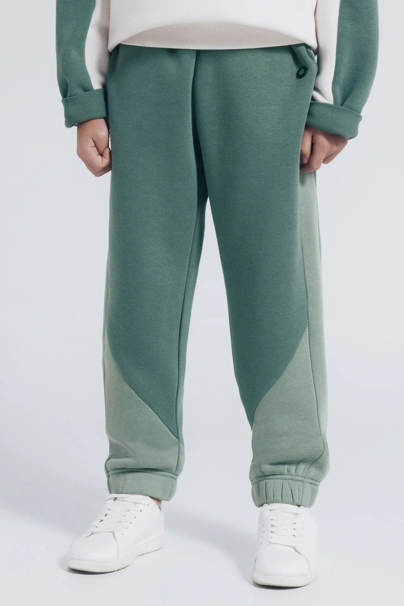 Jogger pico niño
