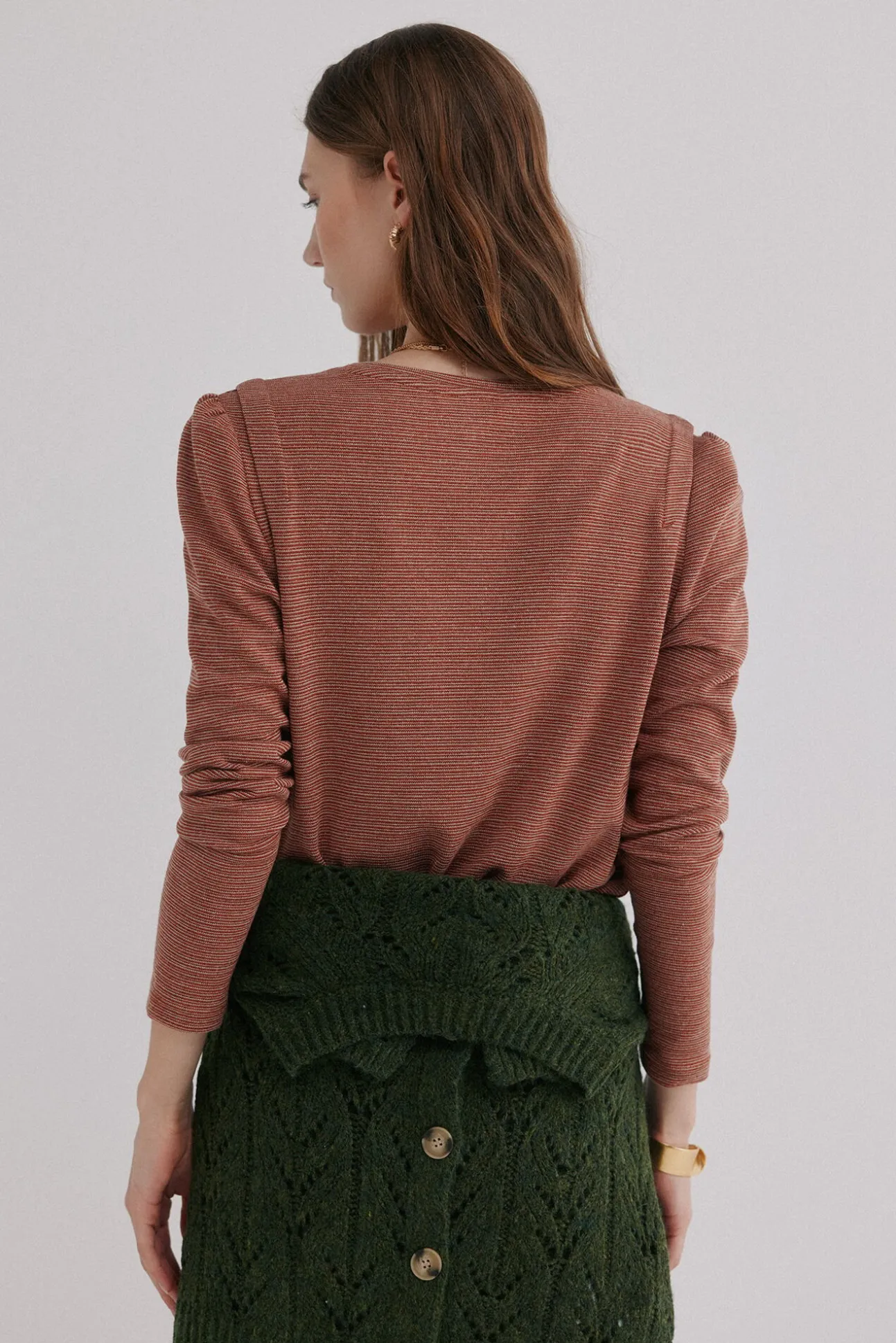 Micaela. Camiseta con solapa