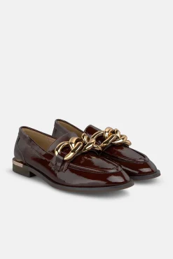 Mocasín detalle metalizado