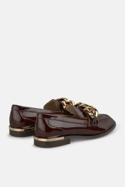 Mocasín detalle metalizado