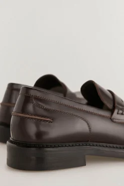 Mocasín vestir piel