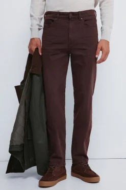 Pantalón 5 bolsillos color slim fit