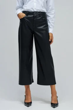 Pantalón ancho