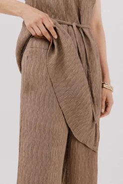 Pantalón ancho