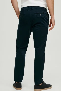 Pantalón chino