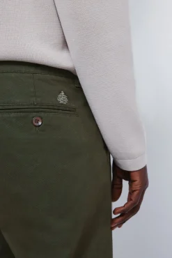 Pantalón chino dobby comfort fit