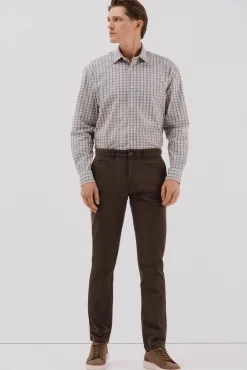 Pantalón chino slim fit