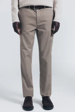 Pantalón chino vestir comfort slim fit