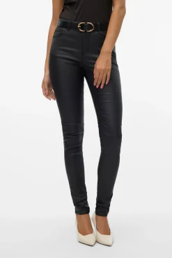 Pantalón efecto encerado