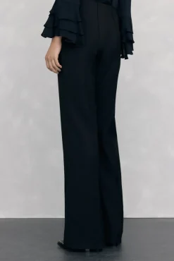 Pantalón flare