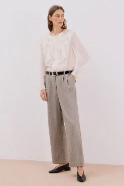 Pantalón largo ancho con pinzas