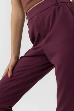 Pantalón largo recto