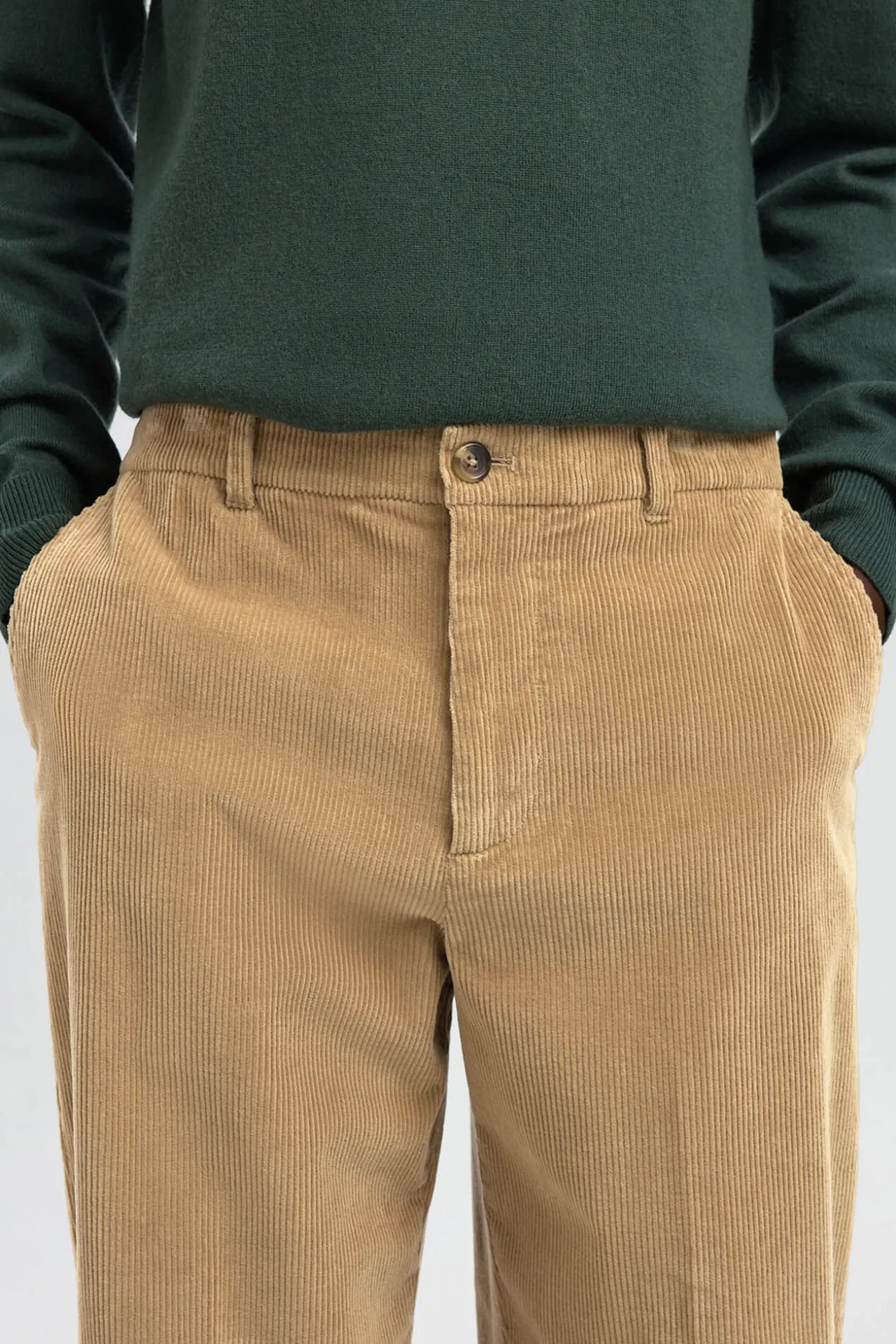 Pantalón pana fit relajado