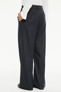 Pantalón raya diplomática