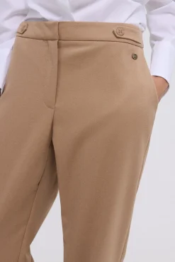 Pantalón recto trabilla