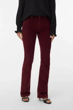 Pantalón vaquero acampanado