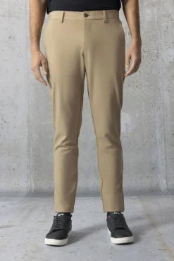 Pantalón técnico ultraligero topo