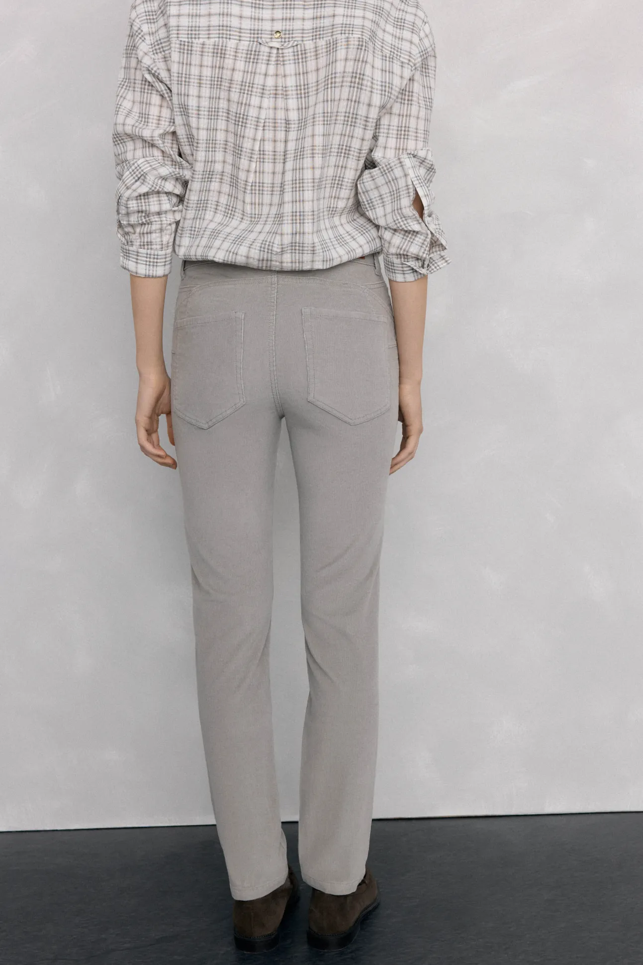 Pantalones pana push up