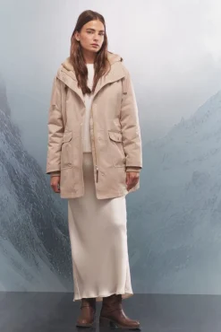 Parka capucha 2 en 1 repelente al agua
