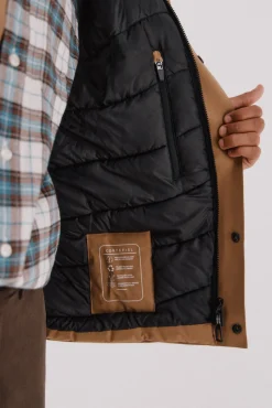 Parka con capucha