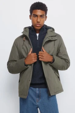 Parka corta acolchada