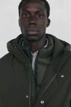 Parka corta capucha