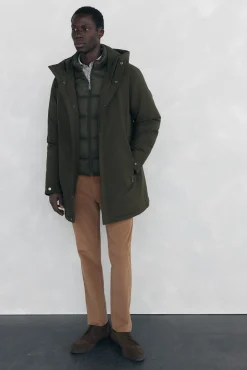Parka corta capucha