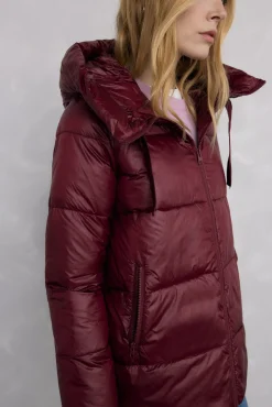 Parka corta capucha