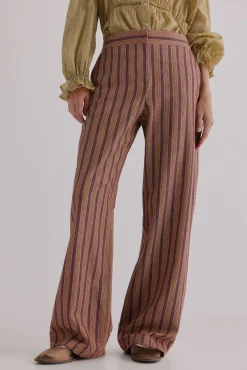 Phoebe. Pantalón a rayas