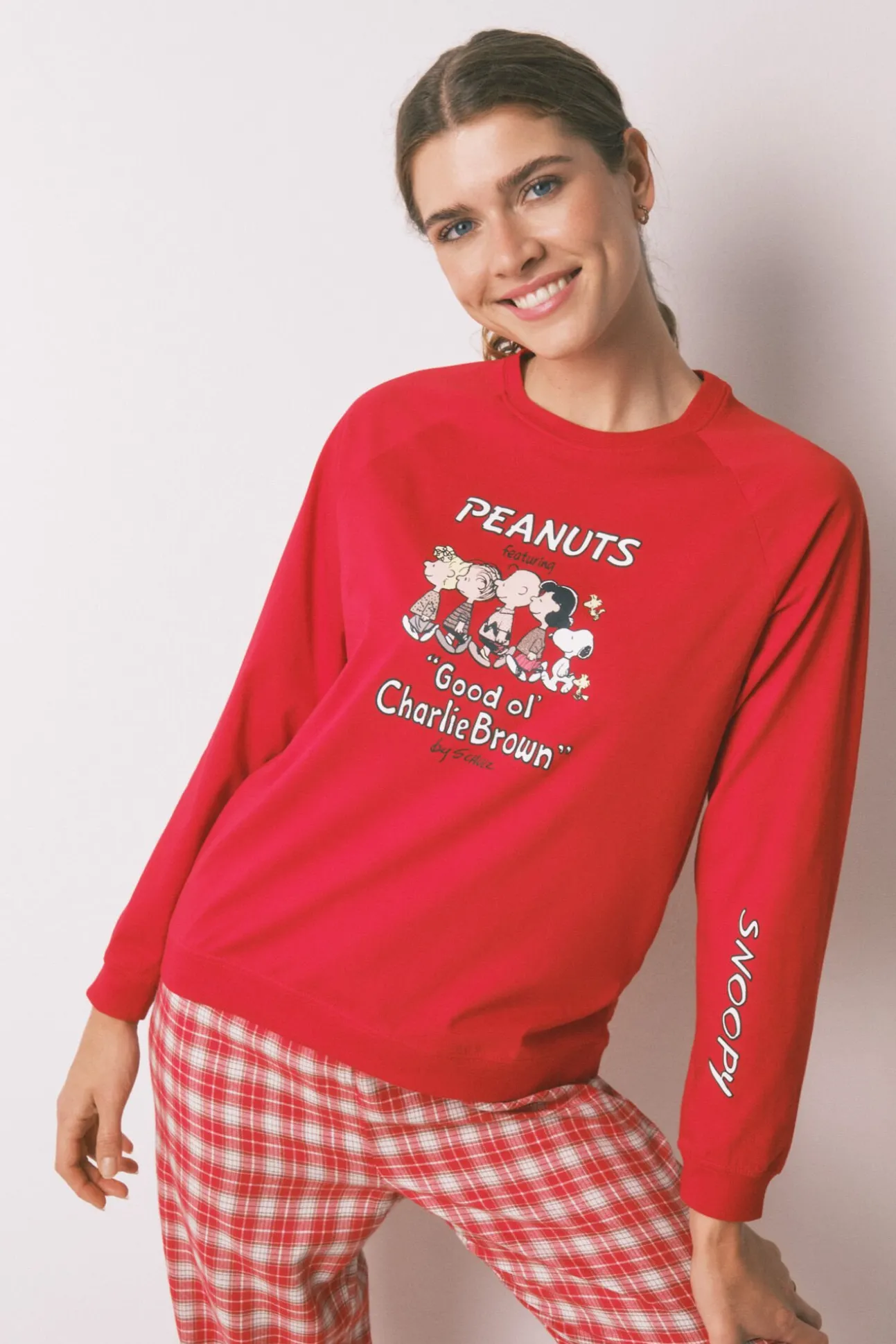 Pijama largo 100% algodón rojo cuadros Snoopy