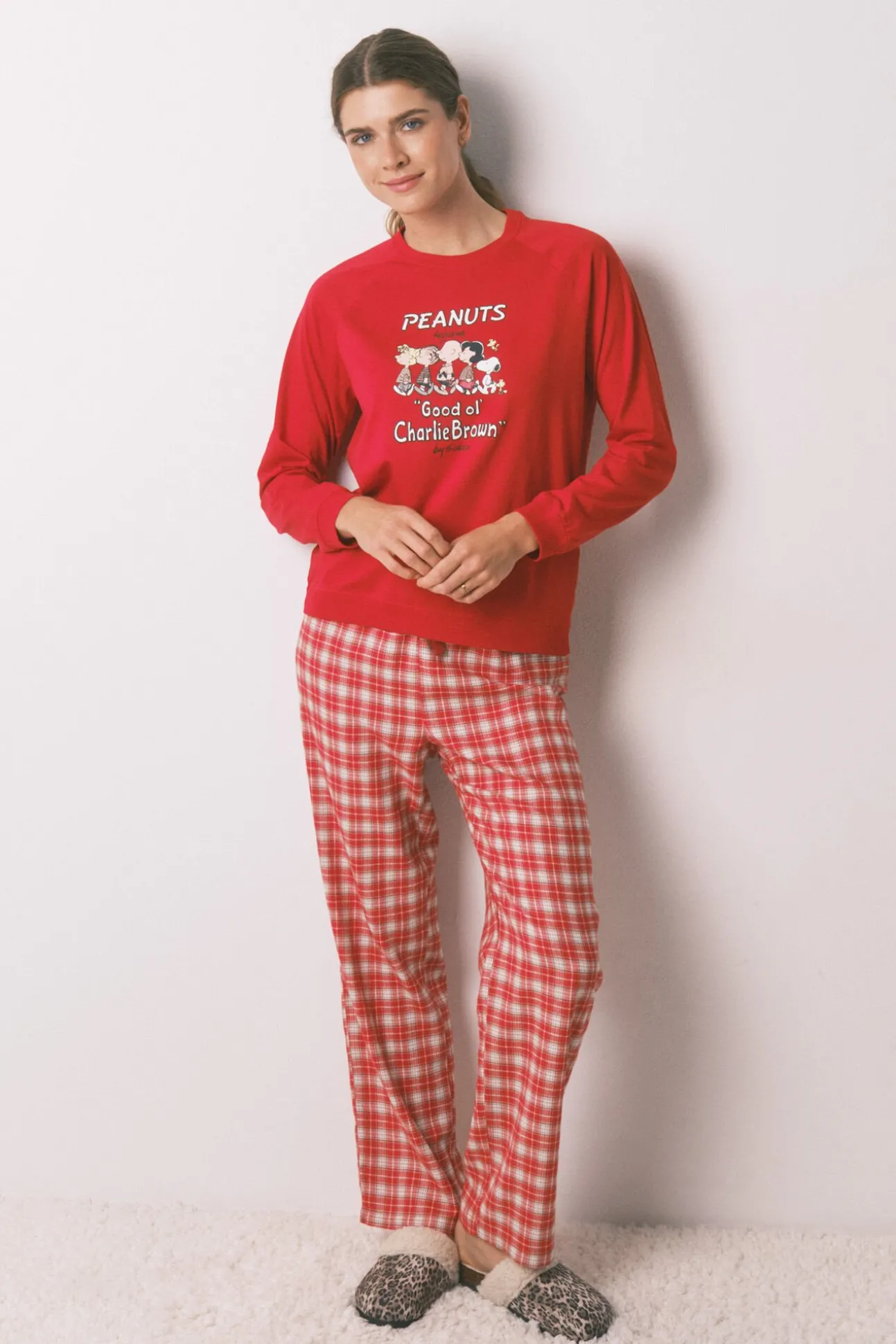 Pijama largo 100% algodón rojo cuadros Snoopy