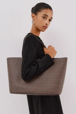 Shopper monogram