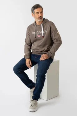 Sudadera con capucha y bolsillos
