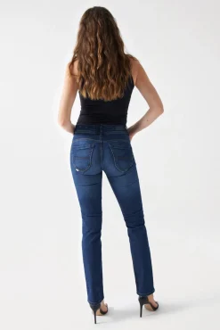 Vaqueros secret push in slim