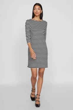 Vestido corto con rayas