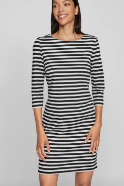 Vestido corto con rayas