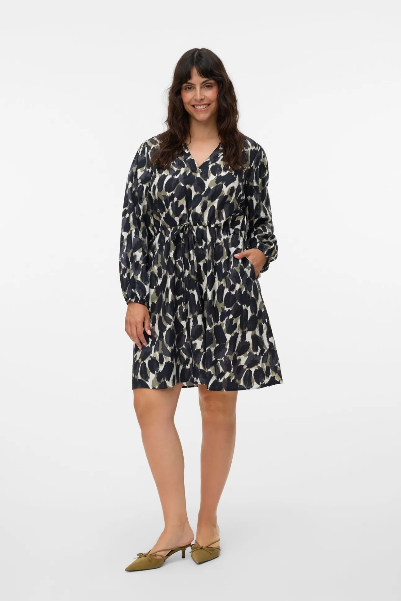 Vestido corto de manga larga Curve