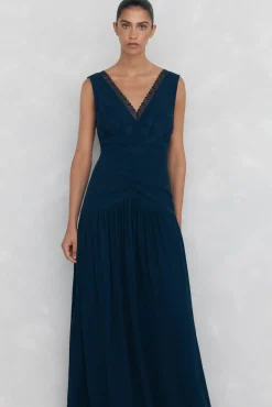 Vestido fluido largo encaje