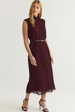 Vestido midi plisado