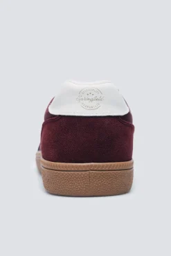 Zapatilla estilo retro