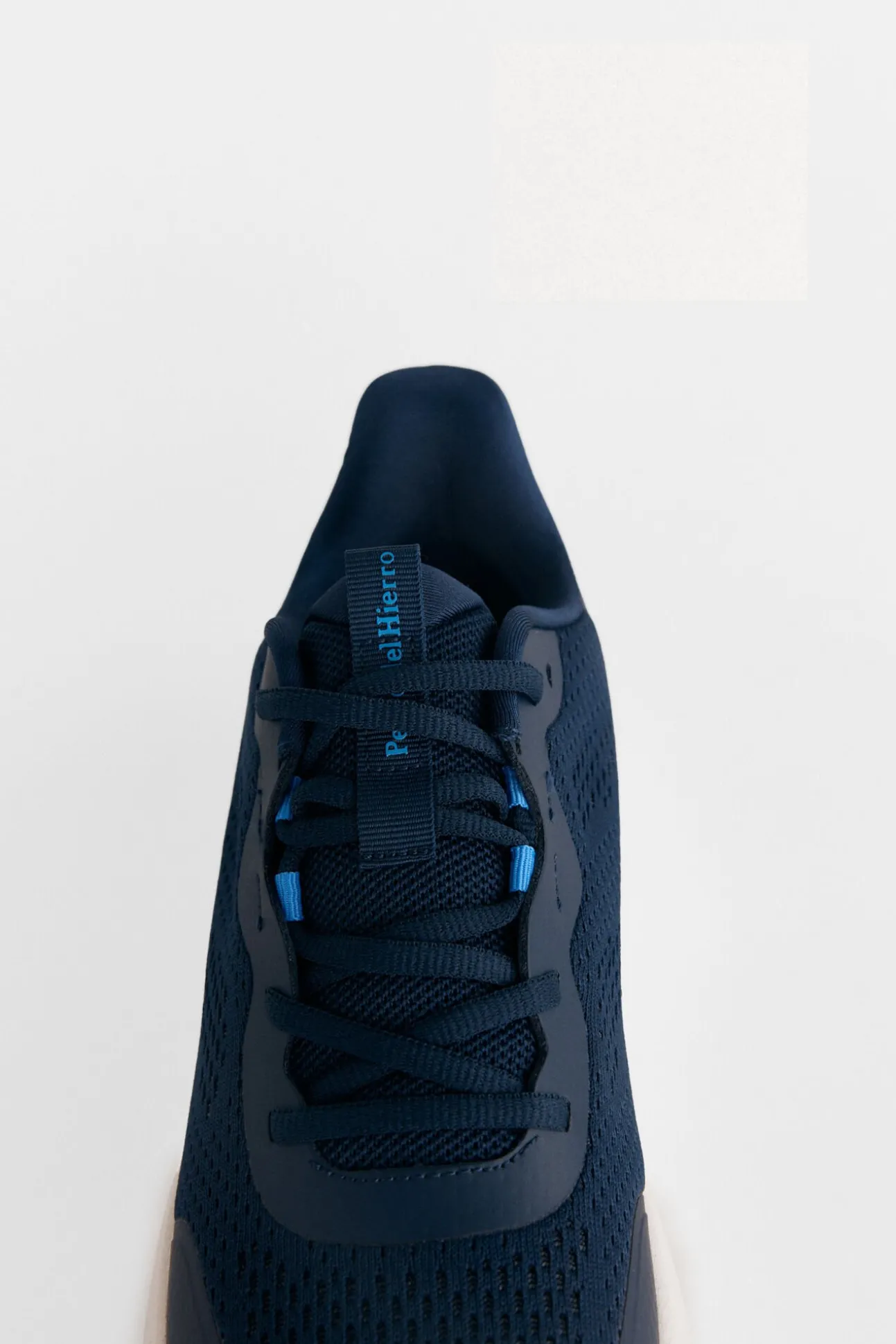 Zapatilla textil cordones