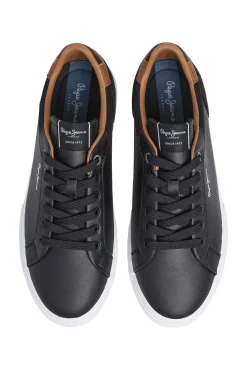 Zapatillas Clásicas Con Detalles En Ante
