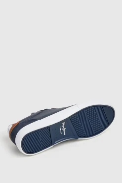 Zapatillas Clásicas Con Detalles En Ante