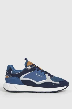 Zapatillas Con Detalles En Ante