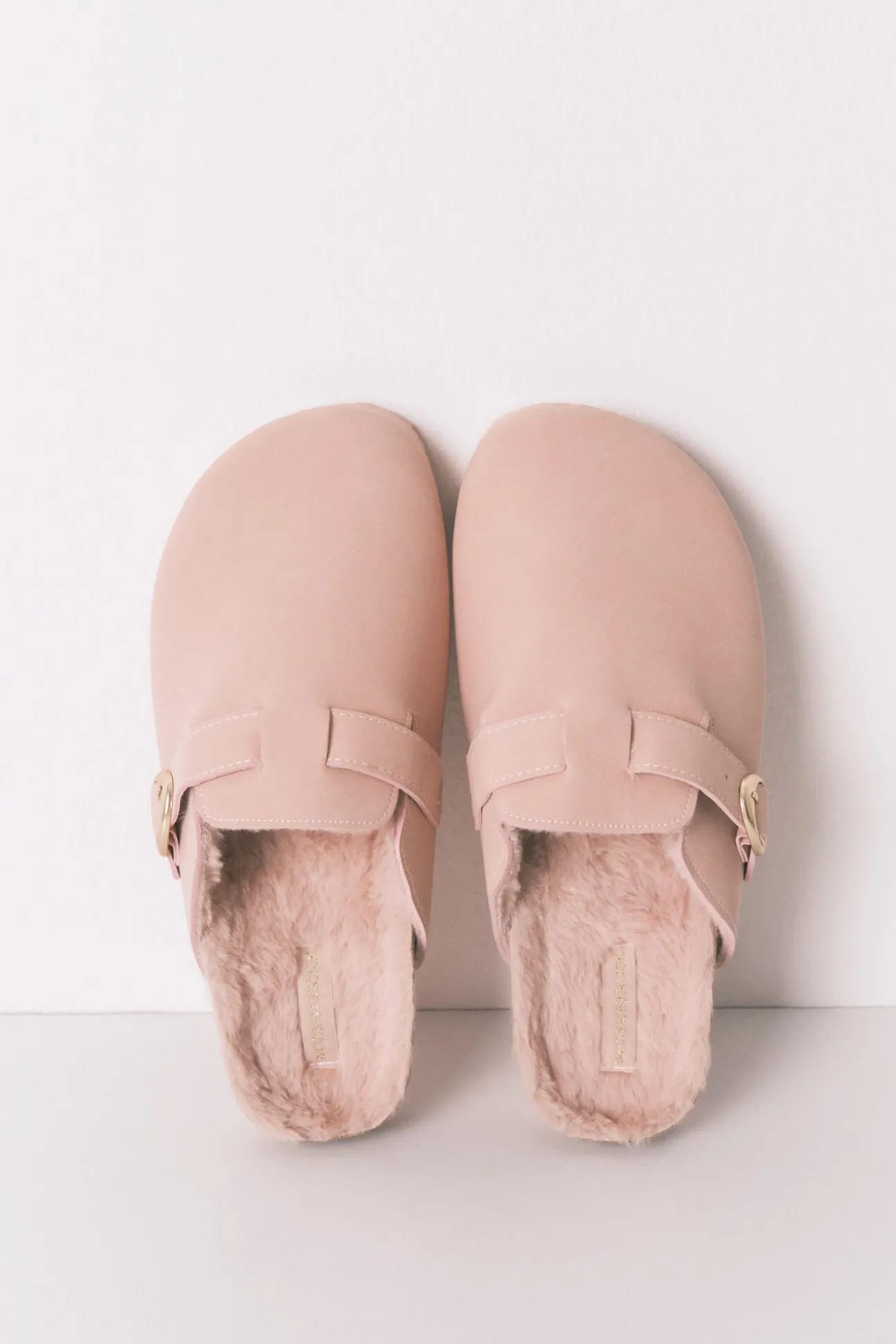Zapatillas tipo zueco pelo rosa