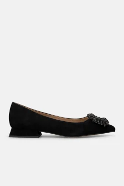 Zapato plano adorno circular